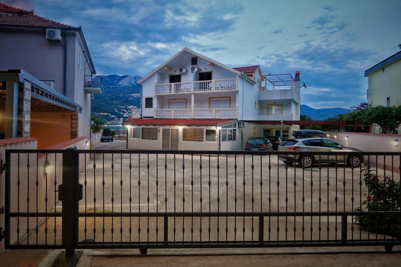 Apartments Maxi Katic Χέρτσεγκ Νόβι Εξωτερικό φωτογραφία