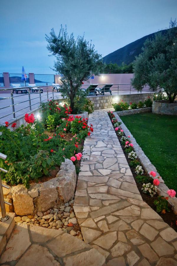 Apartments Maxi Katic Χέρτσεγκ Νόβι Εξωτερικό φωτογραφία