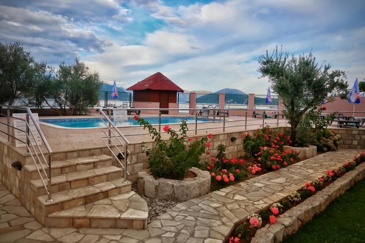 Apartments Maxi Katic Χέρτσεγκ Νόβι Εξωτερικό φωτογραφία