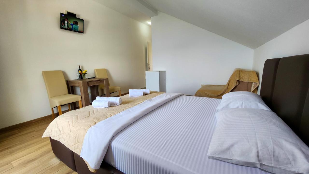 Apartments Maxi Katic Χέρτσεγκ Νόβι Εξωτερικό φωτογραφία