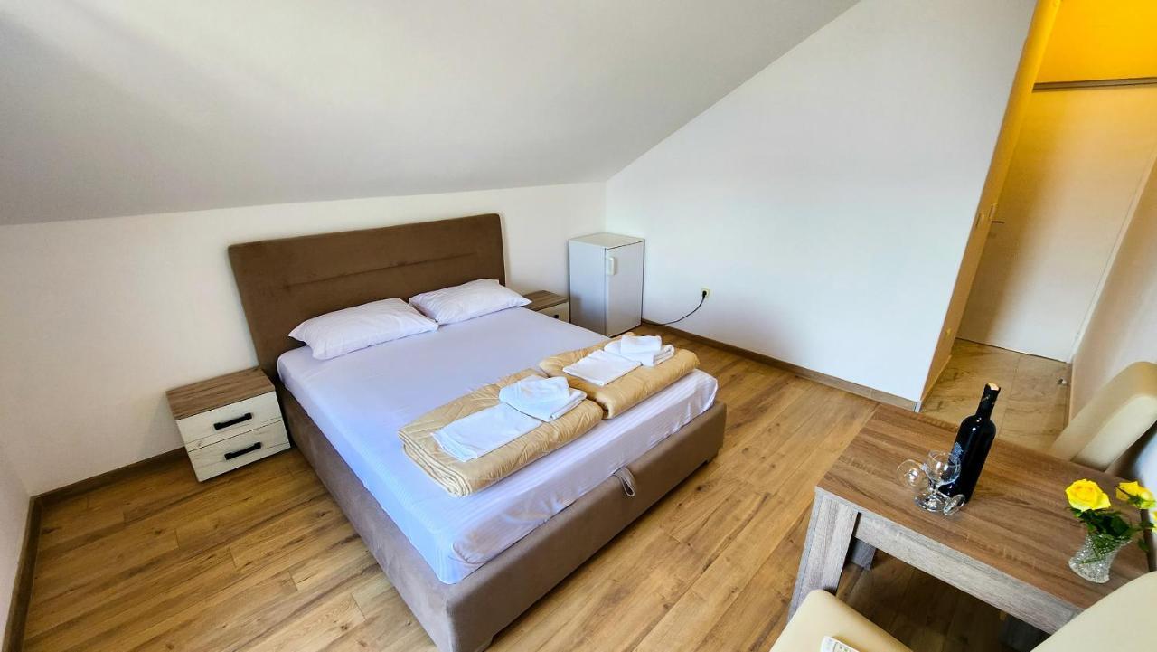 Apartments Maxi Katic Χέρτσεγκ Νόβι Εξωτερικό φωτογραφία