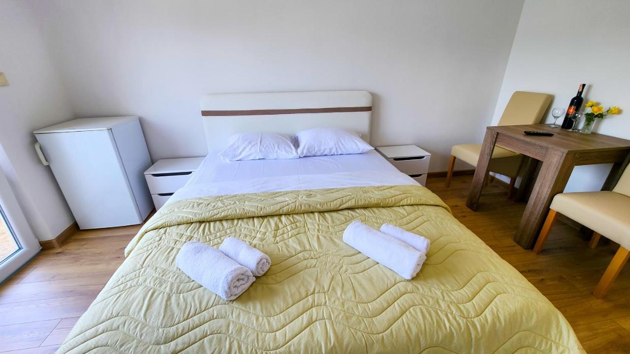 Apartments Maxi Katic Χέρτσεγκ Νόβι Εξωτερικό φωτογραφία