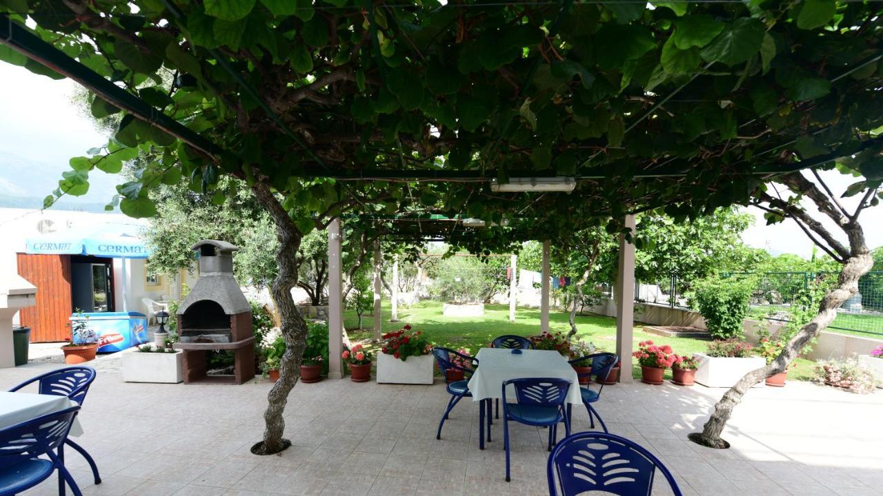 Apartments Maxi Katic Χέρτσεγκ Νόβι Εξωτερικό φωτογραφία